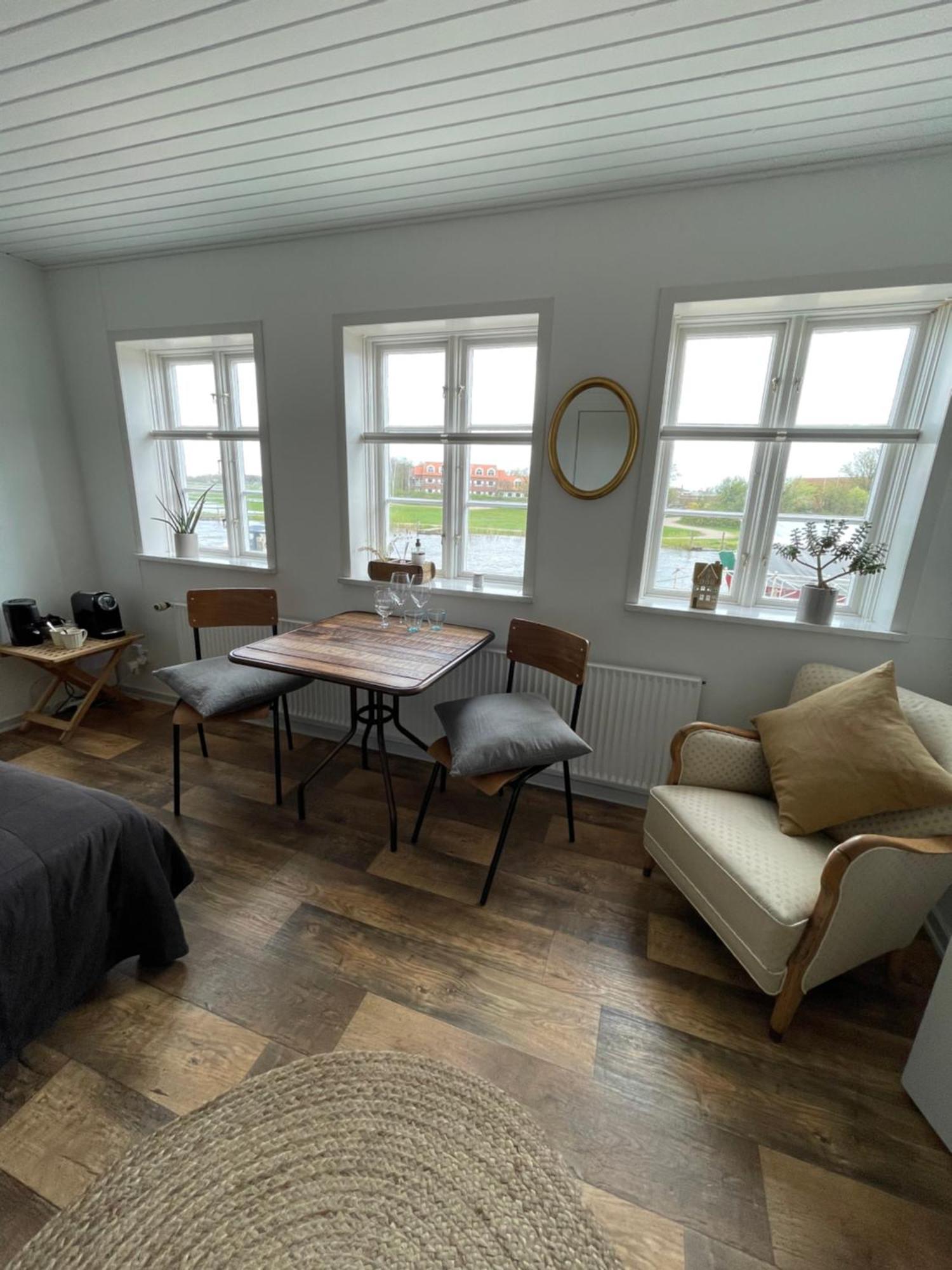 Bed and Breakfast Restaurant Saelhunden Ribe Exterior foto